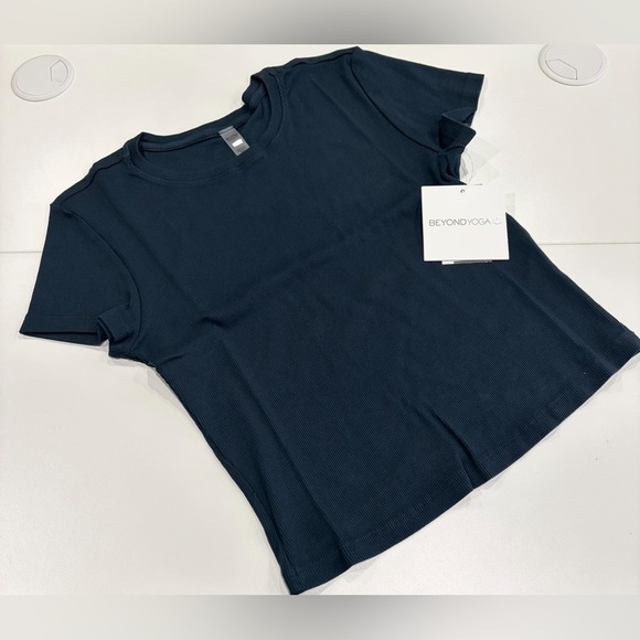 Beyond Yoga Tops - Beyond Yoga Women's Small Rib Baby Tee Nocturnal Navy Blue NWT T-Shirt Cropped